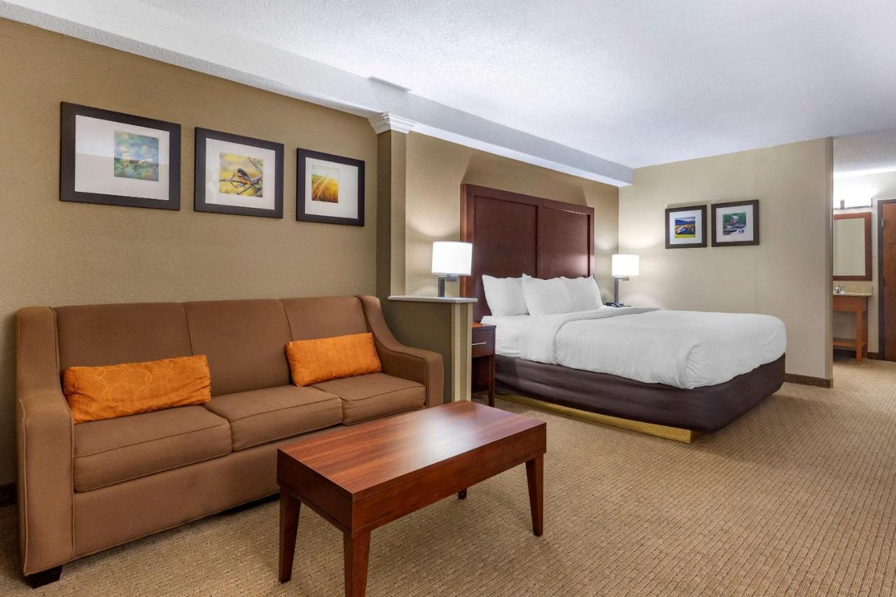 Comfort Inn & Suites Near Danville Mall Luaran gambar